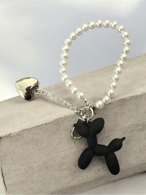Pearl Bead Bracelet with Black Balloon Dog and Silver Heart Charm